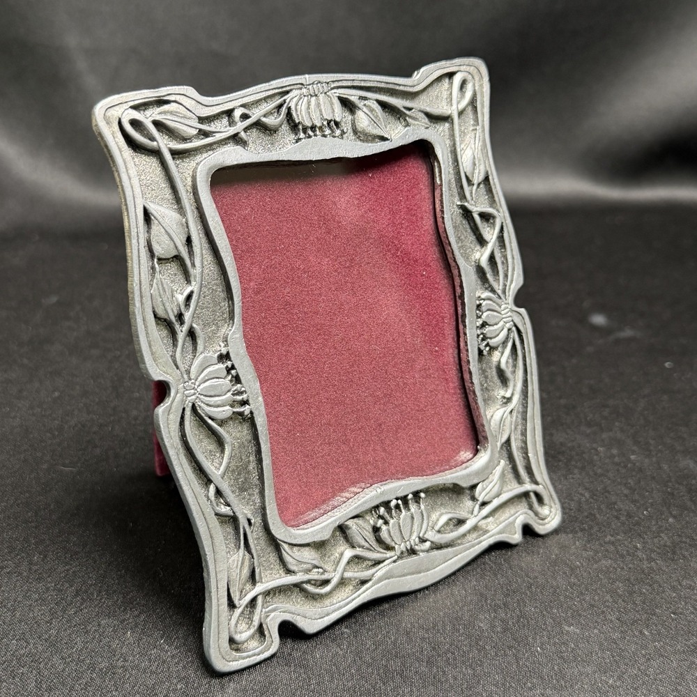 Vintage 1979 Metzke Pewter Ornate Vine Floral Picture Frame Decor Art Nouveau 5"